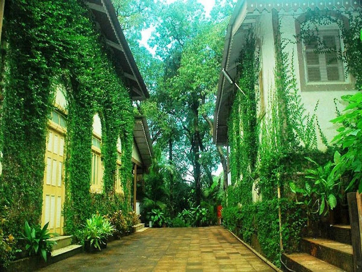 Cecil Hotel Matheran Exteriér fotografie