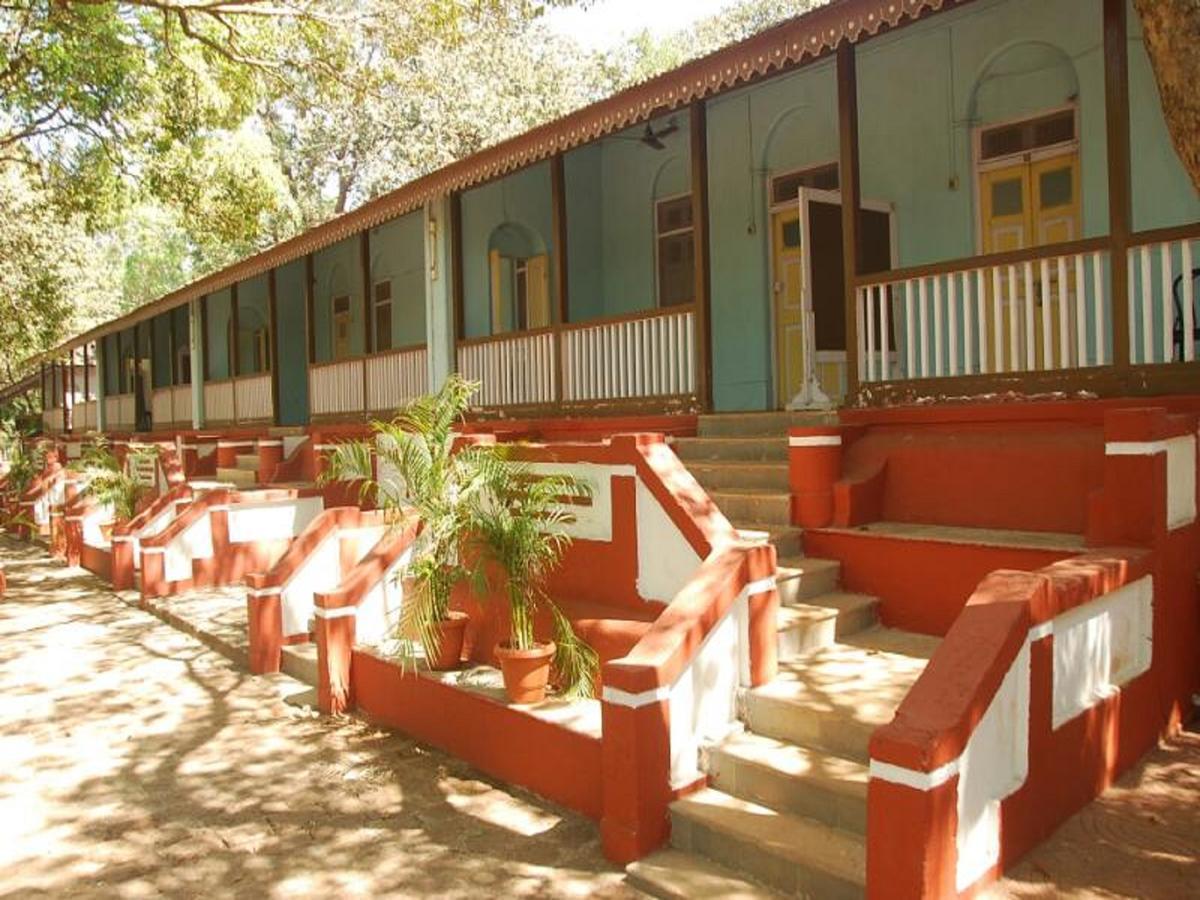 Cecil Hotel Matheran Exteriér fotografie