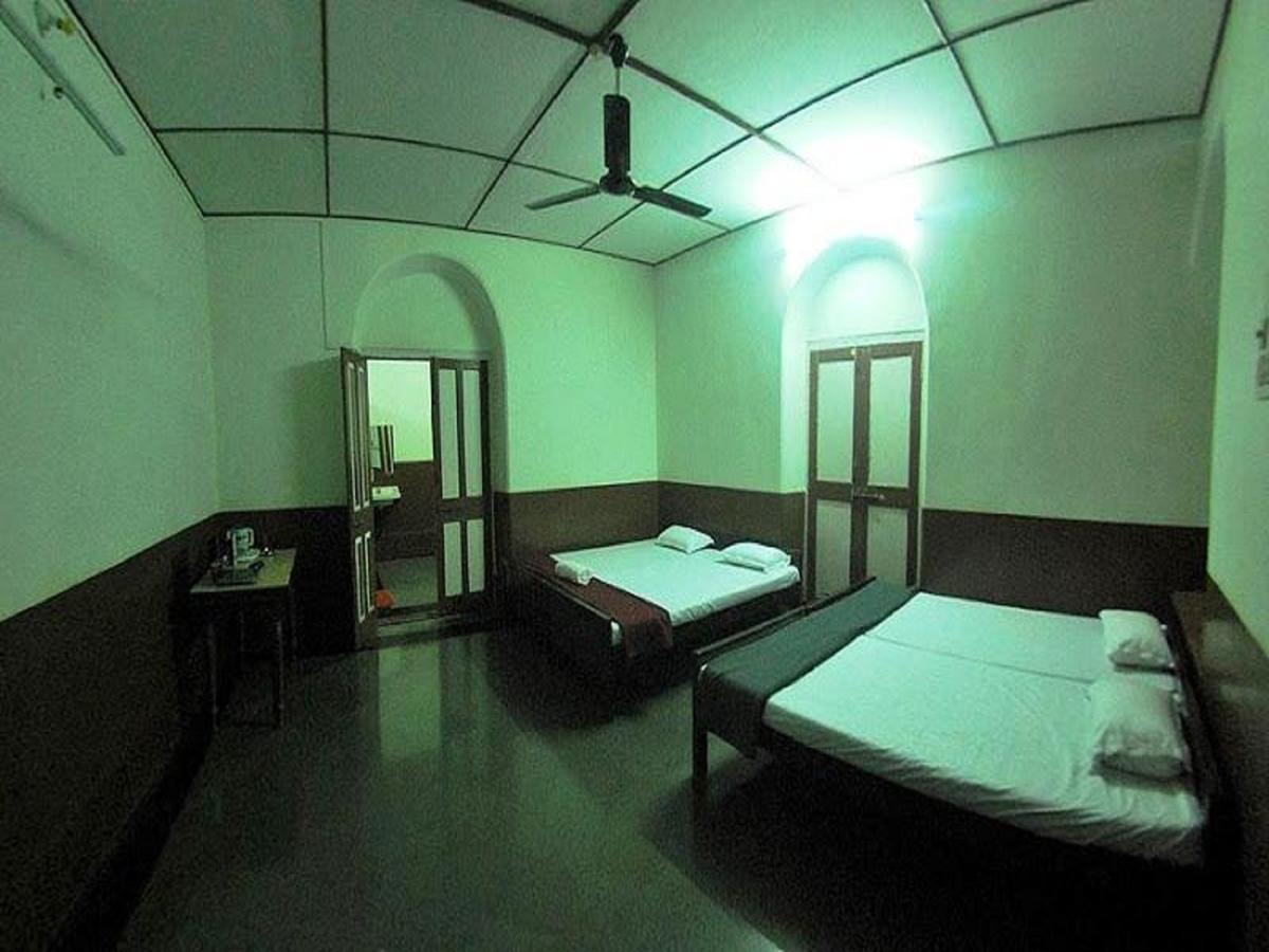 Cecil Hotel Matheran Exteriér fotografie