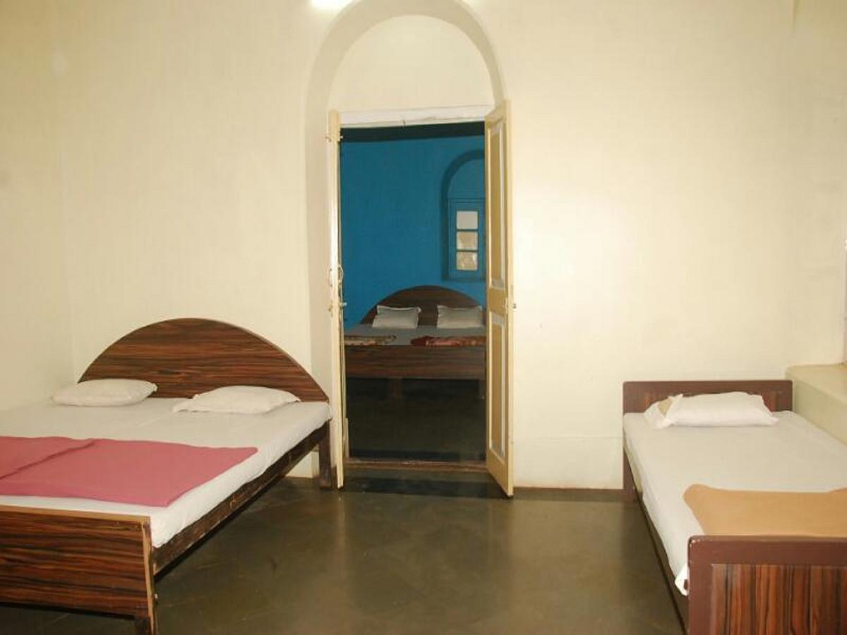 Cecil Hotel Matheran Exteriér fotografie