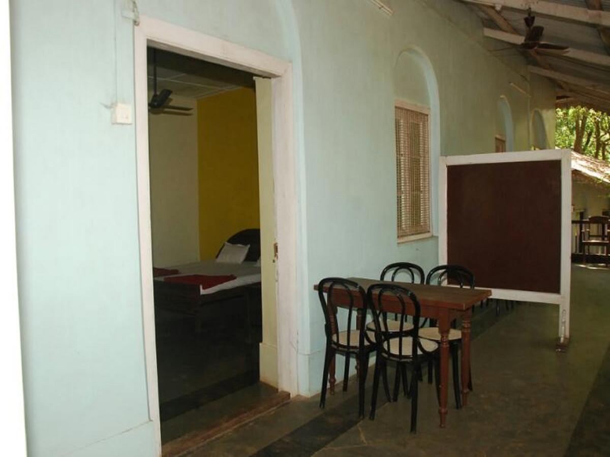 Cecil Hotel Matheran Exteriér fotografie